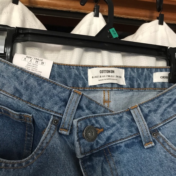 Cotton On Asymmetric Jeans - Picture 5 of 9